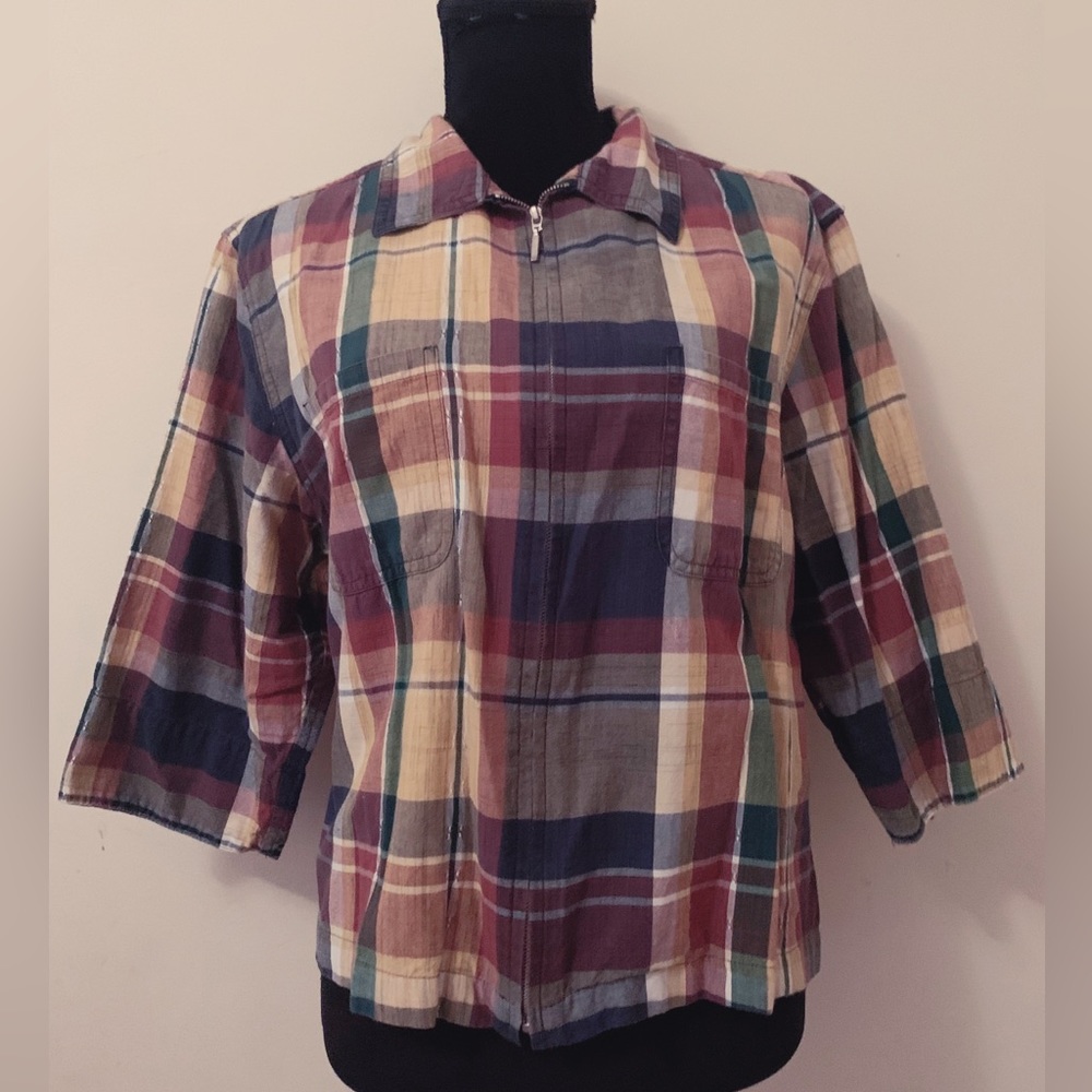 Lemon Grass Plaid Short sleeve Top - Picture 3 of 9
